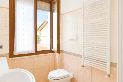 Casa in vendita, Via N. Tirale, Lonato del Garda