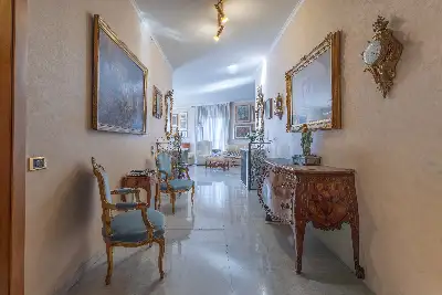 Casa in vendita, Via Giovanni Pascoli, Milano