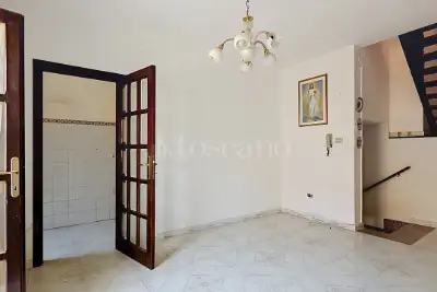 Casa Indipendente in vendita, Via Vittorio Emanuele II, Ossi