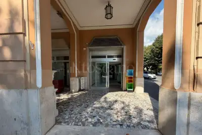 Negozio in affitto, Piazza Spada, Fiuggi