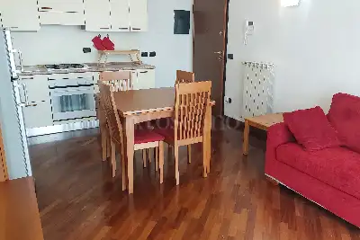 Casa in affitto, Via Luigi Pastro, Milano