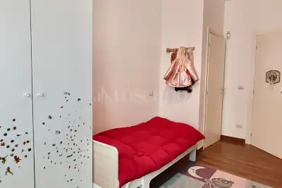 Casa in vendita, Via Stresa, Milano