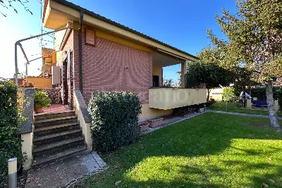 Villa in vendita, Via Alessandro Rolla, Roma