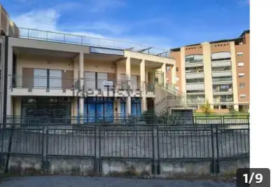 Negozio in vendita, Largo Marcantonio Cesti, Latina