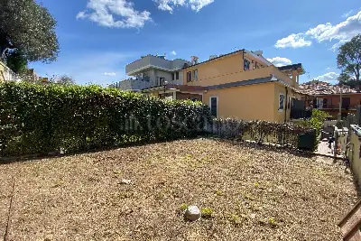 Casa in vendita, via Ettore rosso, Roma