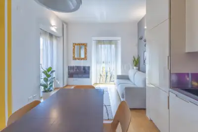 Casa in vendita, Via Paolo Frisi, Milano