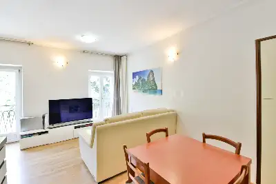 Casa in vendita, Via Tassera, Erba