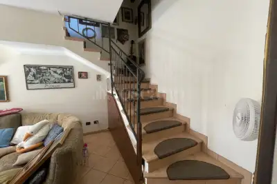 Villa Plurifamiliare in vendita, Via delle Primule, Pomezia
