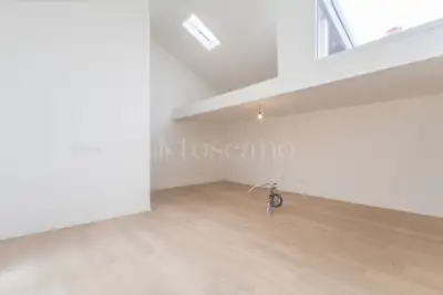 Casa in vendita, Via Giulio Uberti, Milano