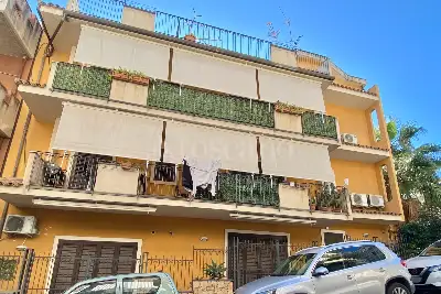 Casa in vendita, Via Zara, Giardini-Naxos