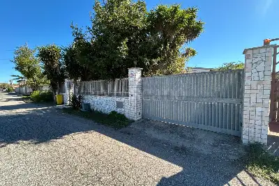 Villa in vendita, Via Montegioco, Roma