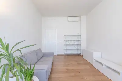 Casa in vendita, Viale Luigi Majno, Milano
