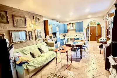 Villino a Schiera in vendita, Via Sorbana, Brescia