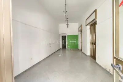 Negozio in vendita, Via Carmine, Brindisi