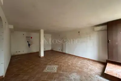 Villino a Schiera in vendita, Via Luserna, Roma