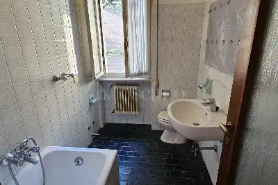 Casa in vendita, Via Montello, Brescia