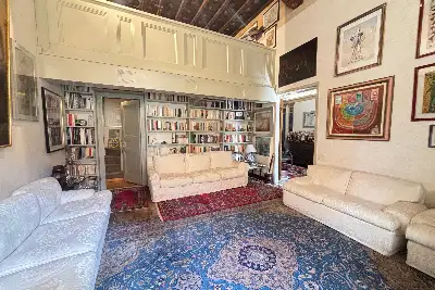 Casa in vendita, Piazza di Monte Citorio, Roma