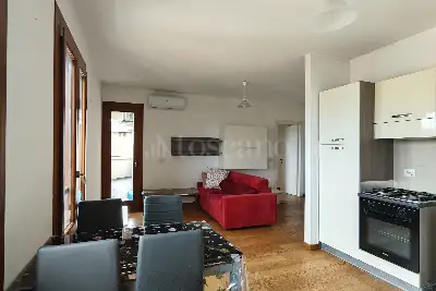 Casa in vendita, Via Lippo Memmi, Siena