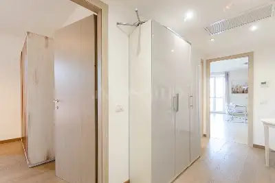 Casa in vendita, Via Carlo Farini, Milano