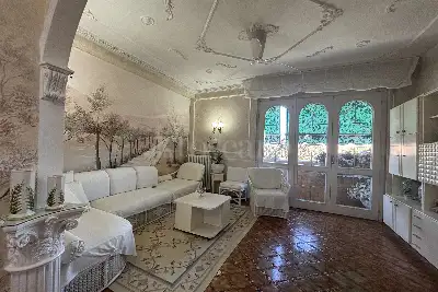 Casa in vendita, Via San Vigilio , Milano