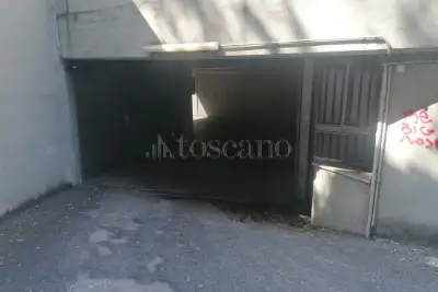 Box in vendita, Via Umberto Fracchia, Roma