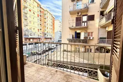 Casa in vendita, Via Tuscolana, Roma