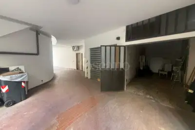 Box in vendita, Corso Canalchiaro, Modena