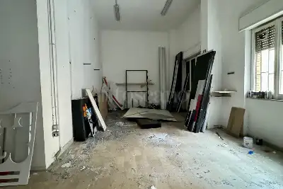 Negozio in affitto, Avellino - Via Salvatore Moccia, Avellino