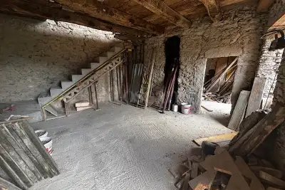 Casa Indipendente in vendita, Via Roma, Cuasso al Monte