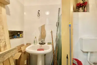 Negozio in vendita, Via Santa Cecilia, Messina