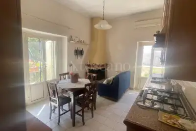 Casa Indipendente in vendita, Via Sobborgo, Cervaro
