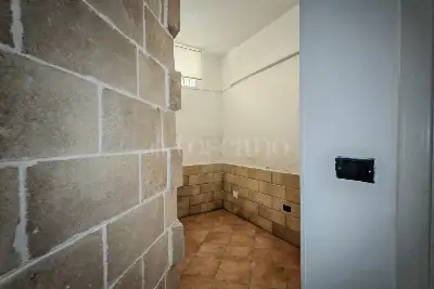 Negozio in vendita, Via Romolo, Brindisi