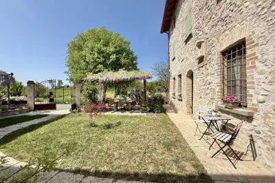 Villa in vendita, Strada Pille, Monzambano