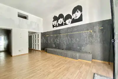 Negozio in vendita, Via Maddalena, Messina