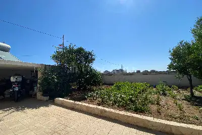 Villa in vendita, Via Napoli, Bari