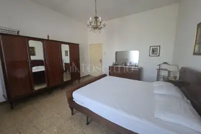 Villino a Schiera in vendita, Via delle Fonti, Prato