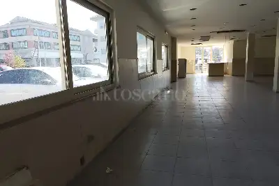 Negozio in affitto, Via Lazio, Orte