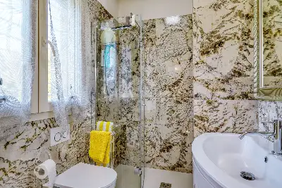 Villa in vendita, Via Luigi Pirandello, Camaiore