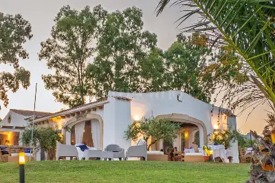 Albergo in vendita, Viale Cala Ginepro, Orosei