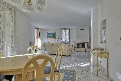 Villa in vendita, Via Pianazzo, Lavena Ponte Tresa