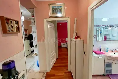 Casa in vendita, Via Montello, Aprilia