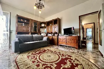 Casa in vendita, Via Michelangelo , Desenzano del Garda