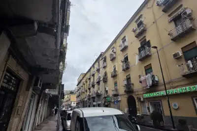Attività Commerciale in vendita, Via Consalvo, Napoli