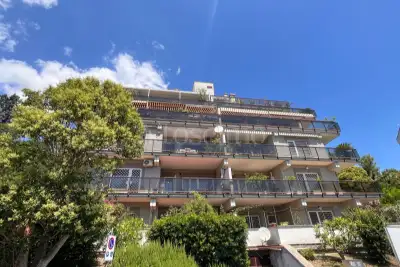 Casa in vendita, Via Tomba di Nerone, Roma
