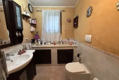 Villino a Schiera in vendita, Via Sesto San Giovanni, Roma