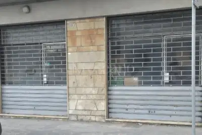 Negozio in affitto, Via Vezzia, Avezzano