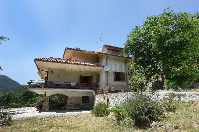 Villa in vendita, Arsoli - Località Colle del Prete, Arsoli