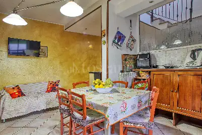 Casa Indipendente in vendita, Via Argentera, Cadegliano-Viconago