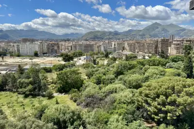 Casa in vendita, Via Montepellegrino, Palermo