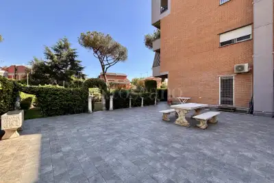 Casa in vendita, Via Euripide, Roma